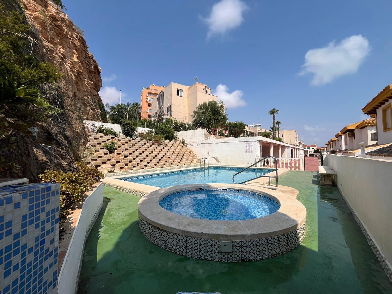 3 bedroom Semi-detached Villa for sale in Torrevieja with pool garage - € 296,000 (Ref: 9956815)
