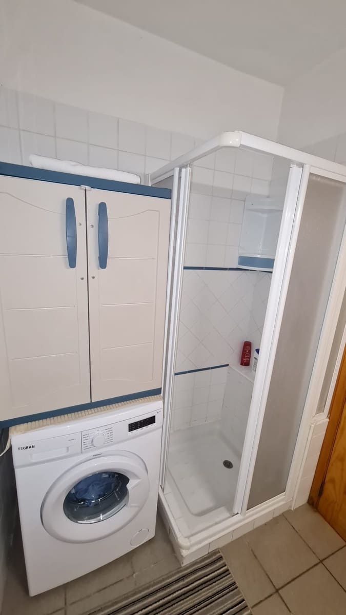 2 Zimmer Apartment zu vermieten in Los Cristianos mit Pool Garage - 1.500 € (Ref: 10036338)