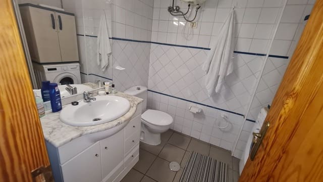 2 Zimmer Apartment zu vermieten in Los Cristianos, Arona mit Pool Garage - 1.500 € (Ref: 10036338)