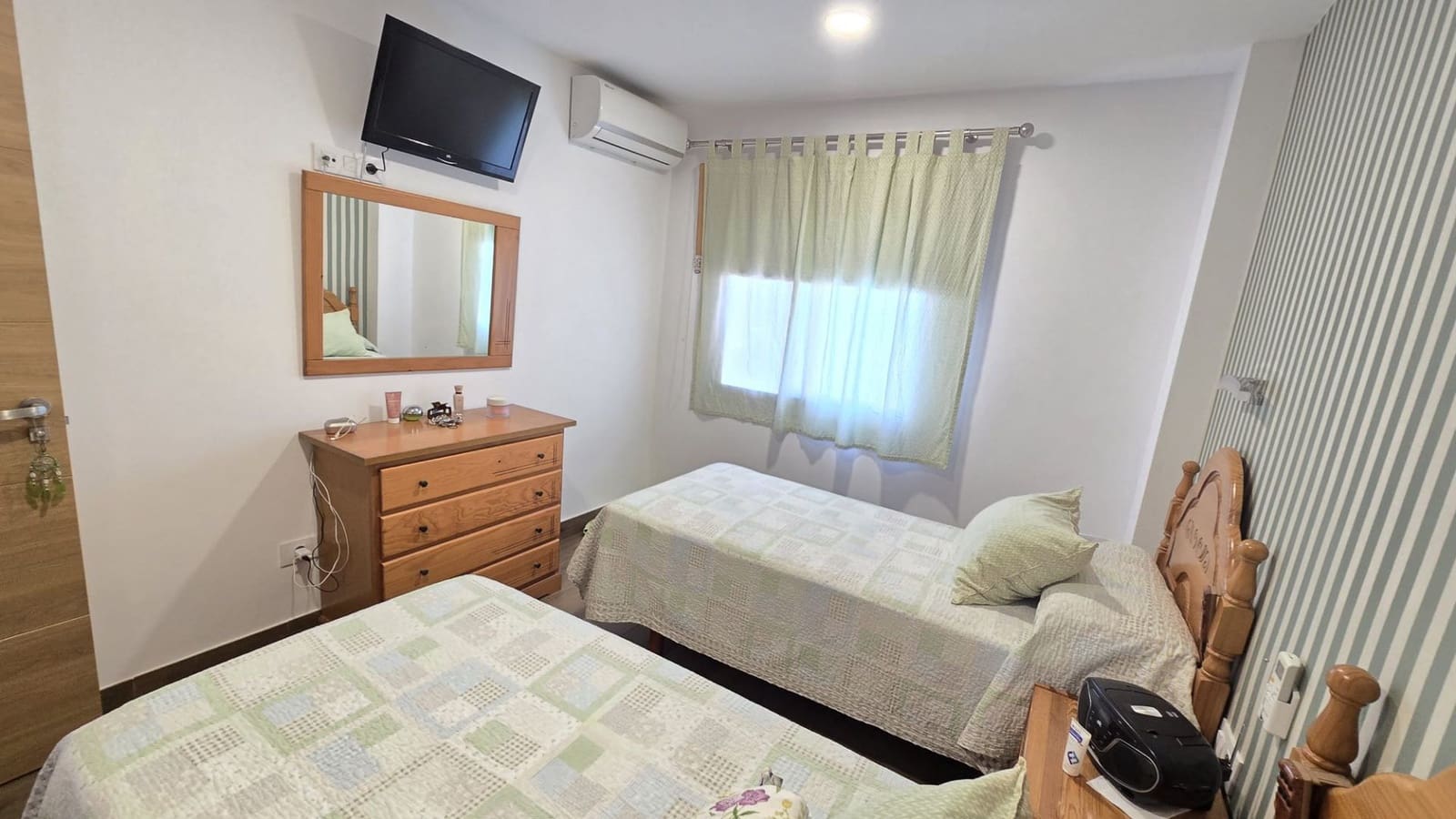 1 quarto Apartamento para arrendar em Los Cristianos com piscina - 1 980 € (Ref: 10057967)