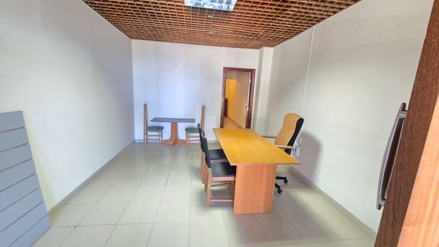 Local Commercial à louer à Casco Urbano, Adeje - 1 200 € (Ref: 10067070)