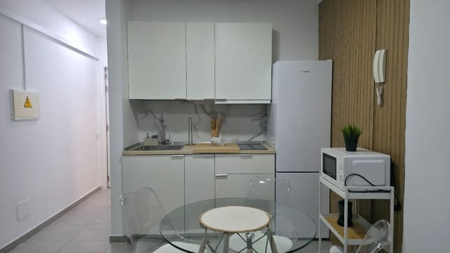 1 soveværelse Lejlighed til salg i Las Galletas, Arona - € 166.000 (Ref: 10067072)