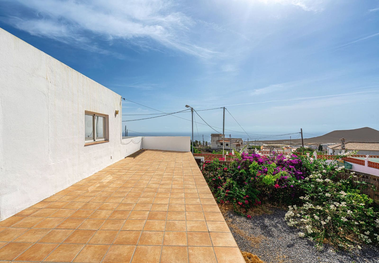 3 bedroom Townhouse for rent in Arafo with garage - € 1,650 (Ref: 10131178)