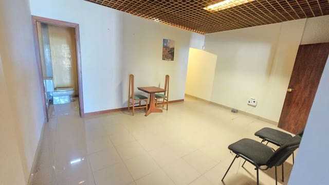 Commercieel te koop in Casco Urbano, Adeje - € 210.000 (Ref: 10168156)