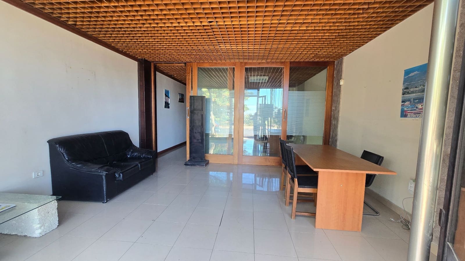 Commercieel te koop in Adeje - € 210.000 (Ref: 10168156)