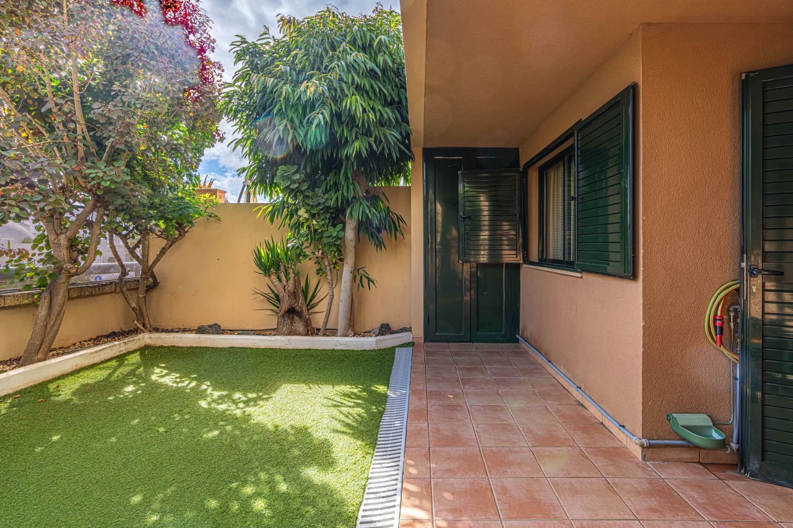 2 Zimmer Wohnung zu vermieten in Adeje mit Pool Garage - 1.280 € (Ref: 2224694)