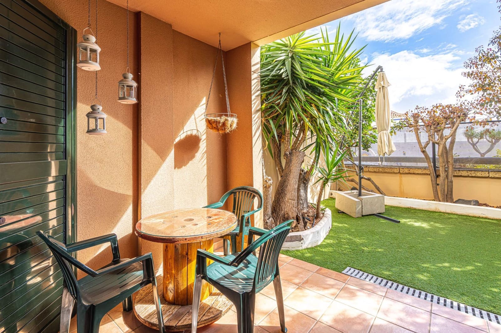 2 Zimmer Wohnung zu vermieten in Adeje mit Pool Garage - 1.280 € (Ref: 2224694)