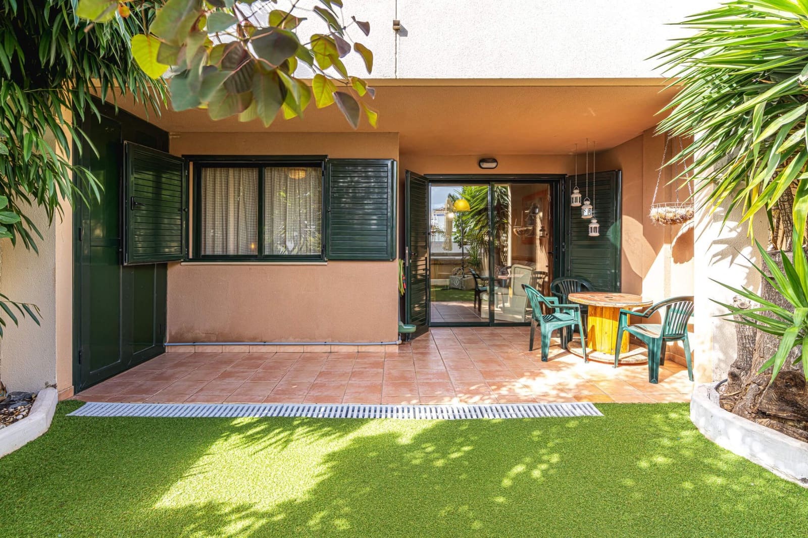 2 Zimmer Wohnung zu vermieten in Adeje mit Pool Garage - 1.280 € (Ref: 2224694)