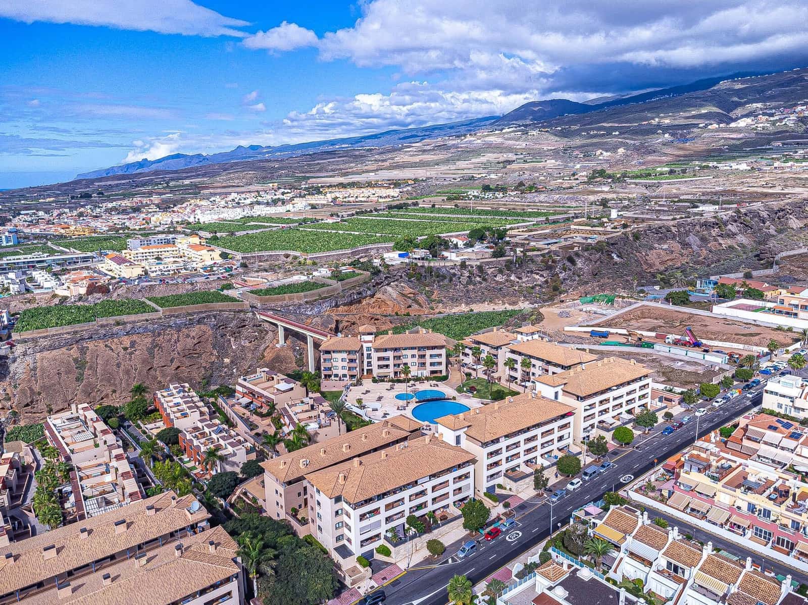 2 Zimmer Wohnung zu vermieten in Adeje mit Pool Garage - 1.280 € (Ref: 2224694)