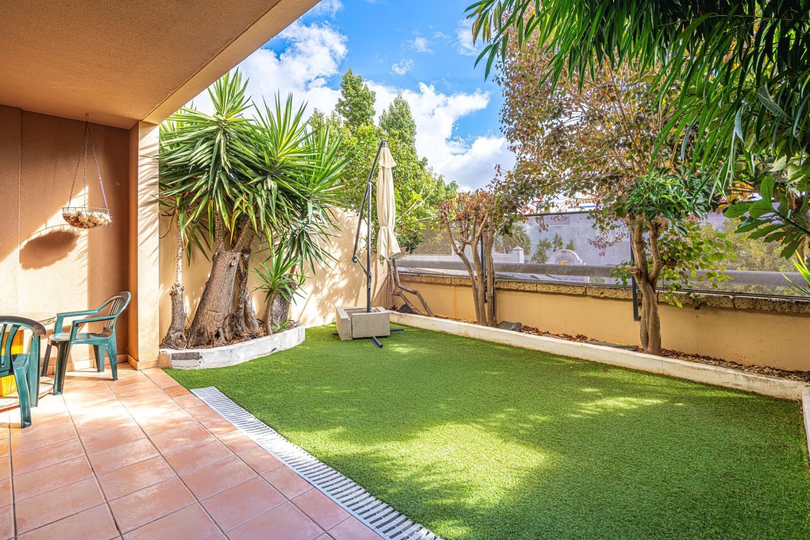 2 Zimmer Wohnung zu vermieten in Adeje mit Pool Garage - 1.280 € (Ref: 2224694)