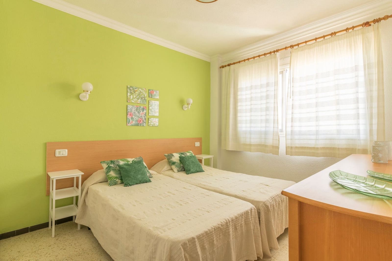 1 sovrum Lägenhet att hyra i Los Cristianos med pool garage - 1 200 € (Ref: 2271639)