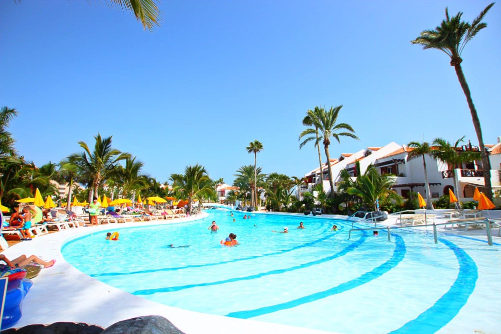Studio for rent in Arona with pool - € 1,950 (Ref: 5486152)