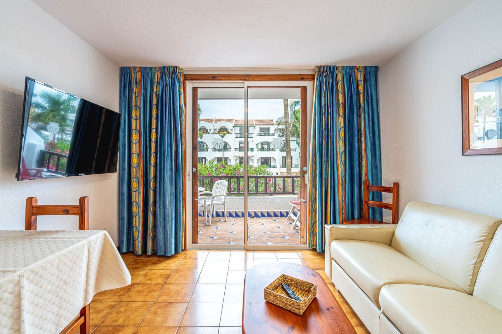 Studio for rent in Arona with pool - € 1,950 (Ref: 5486152)