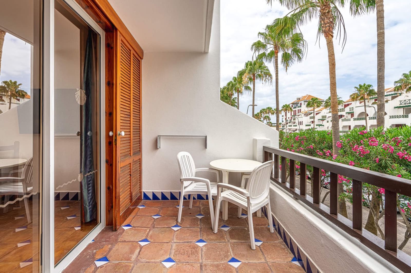 Studio for rent in Arona with pool - € 1,950 (Ref: 5486152)