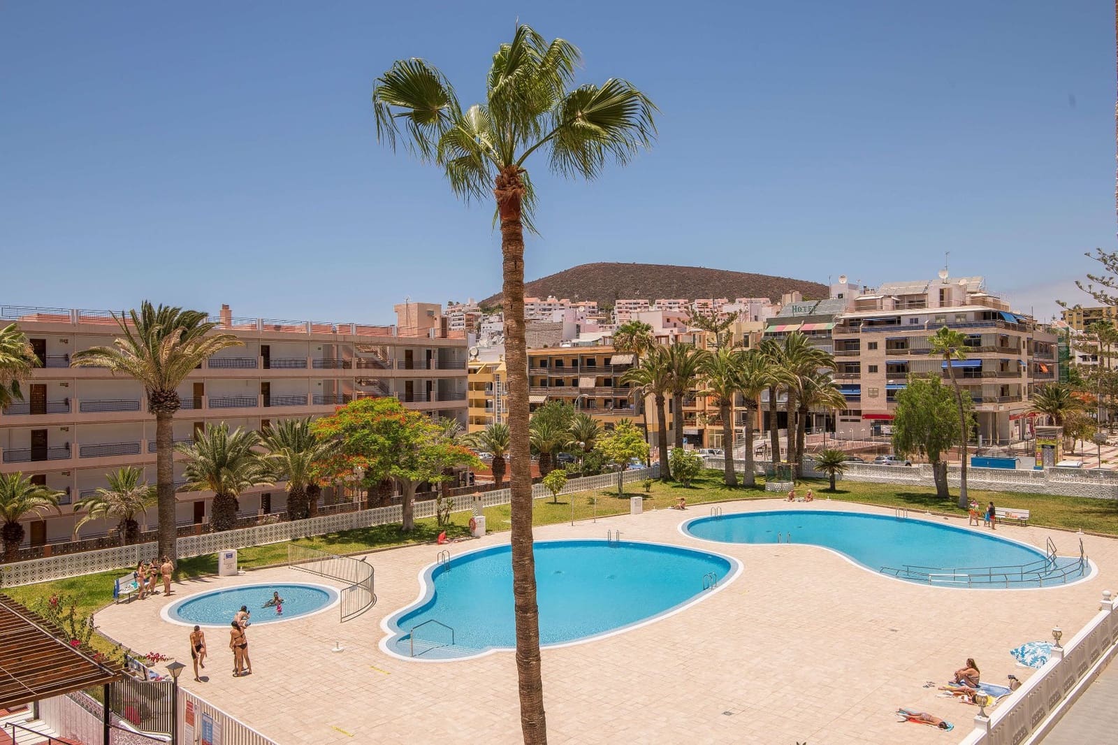 1 sovrum Lägenhet att hyra i Los Cristianos med pool - 1 300 € (Ref: 5540241)