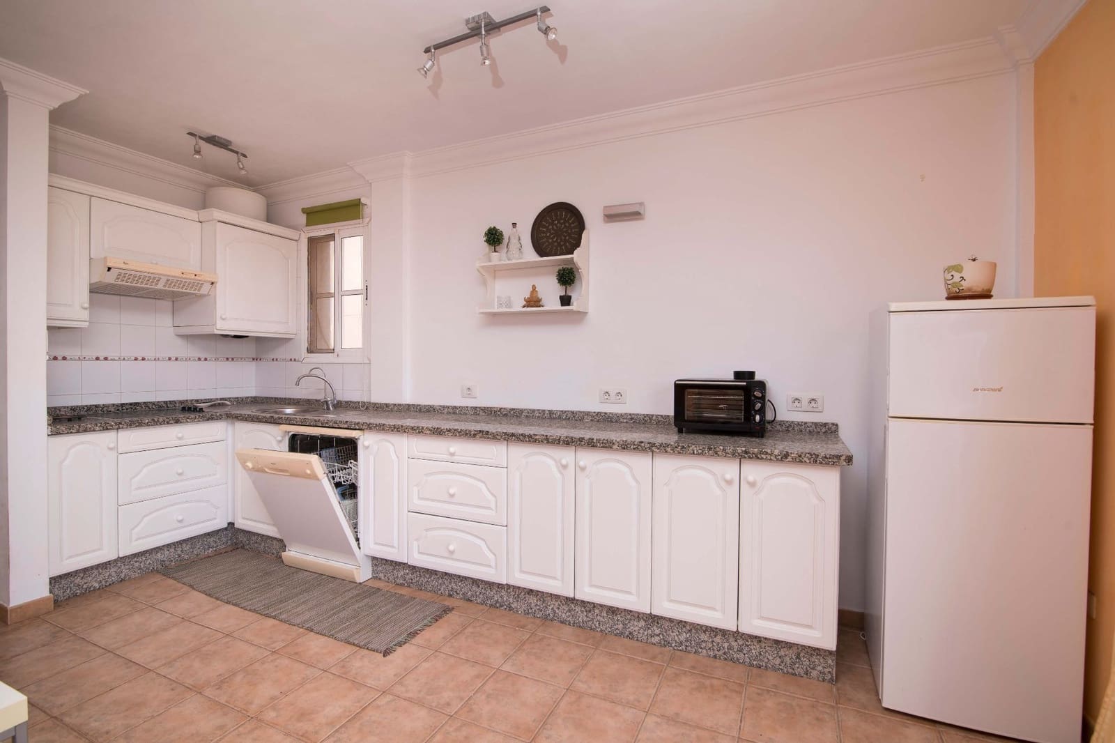 1 sovrum Lägenhet att hyra i Arona - 990 € (Ref: 6090633)