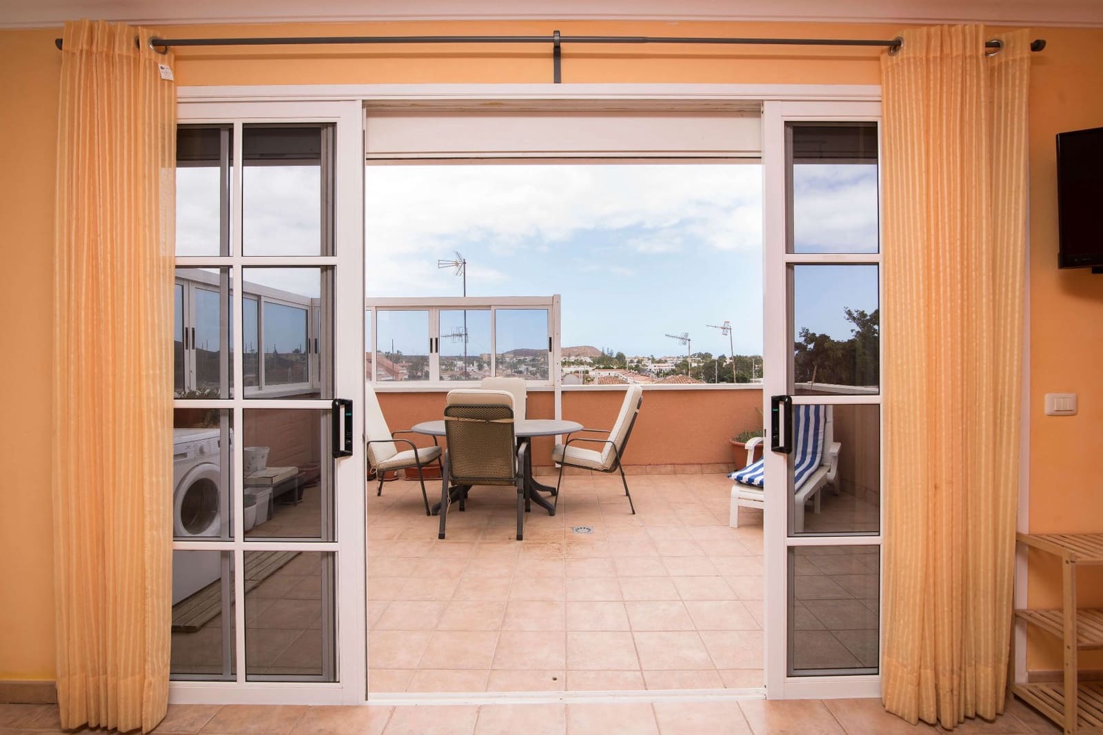 1 sovrum Lägenhet att hyra i Arona - 990 € (Ref: 6090633)