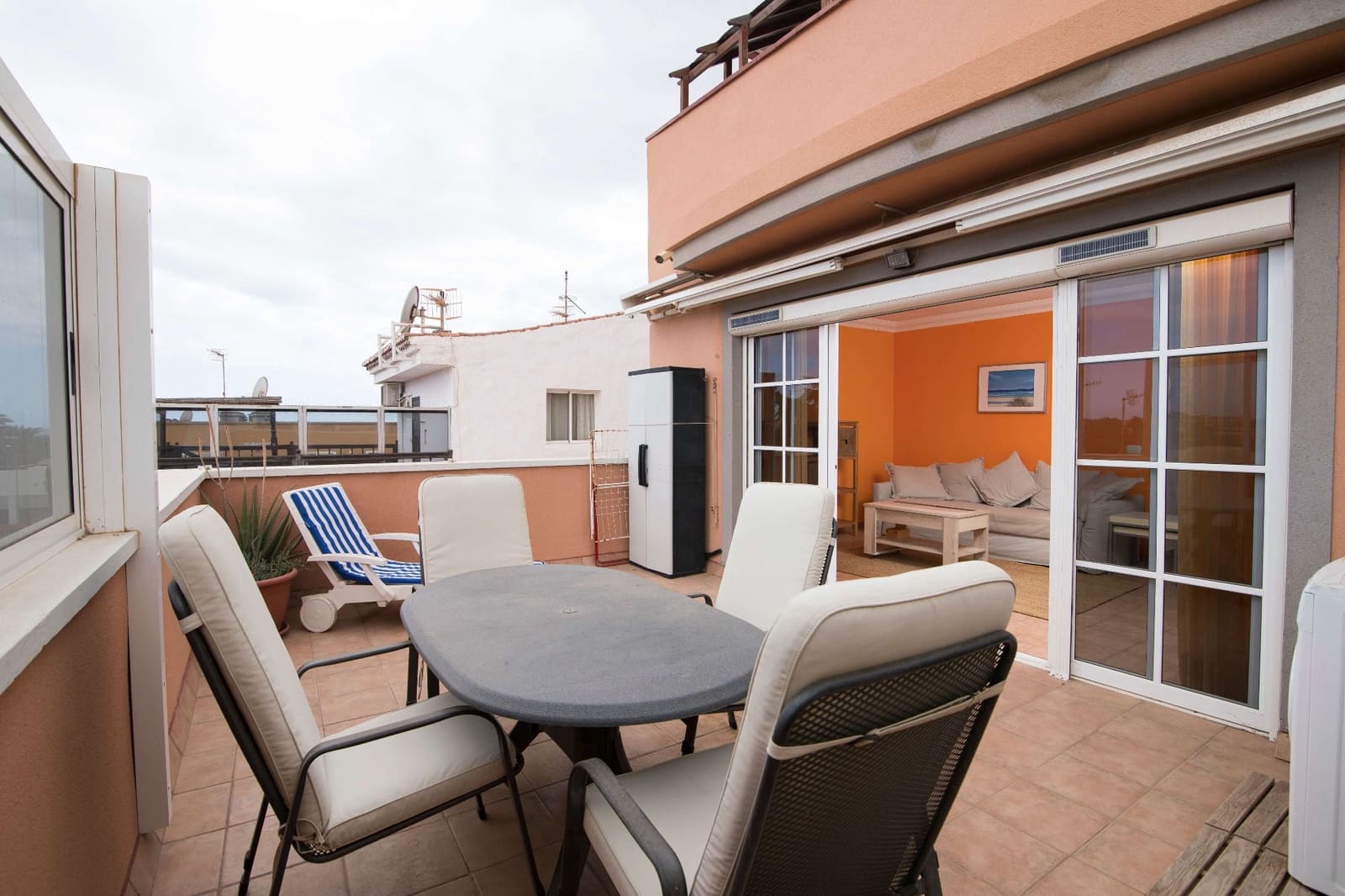 1 sovrum Lägenhet att hyra i Arona - 990 € (Ref: 6090633)