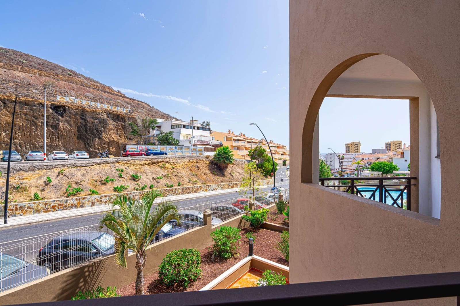 1 sovrum Lägenhet att hyra i Arona med pool - 1 700 € (Ref: 6211940)