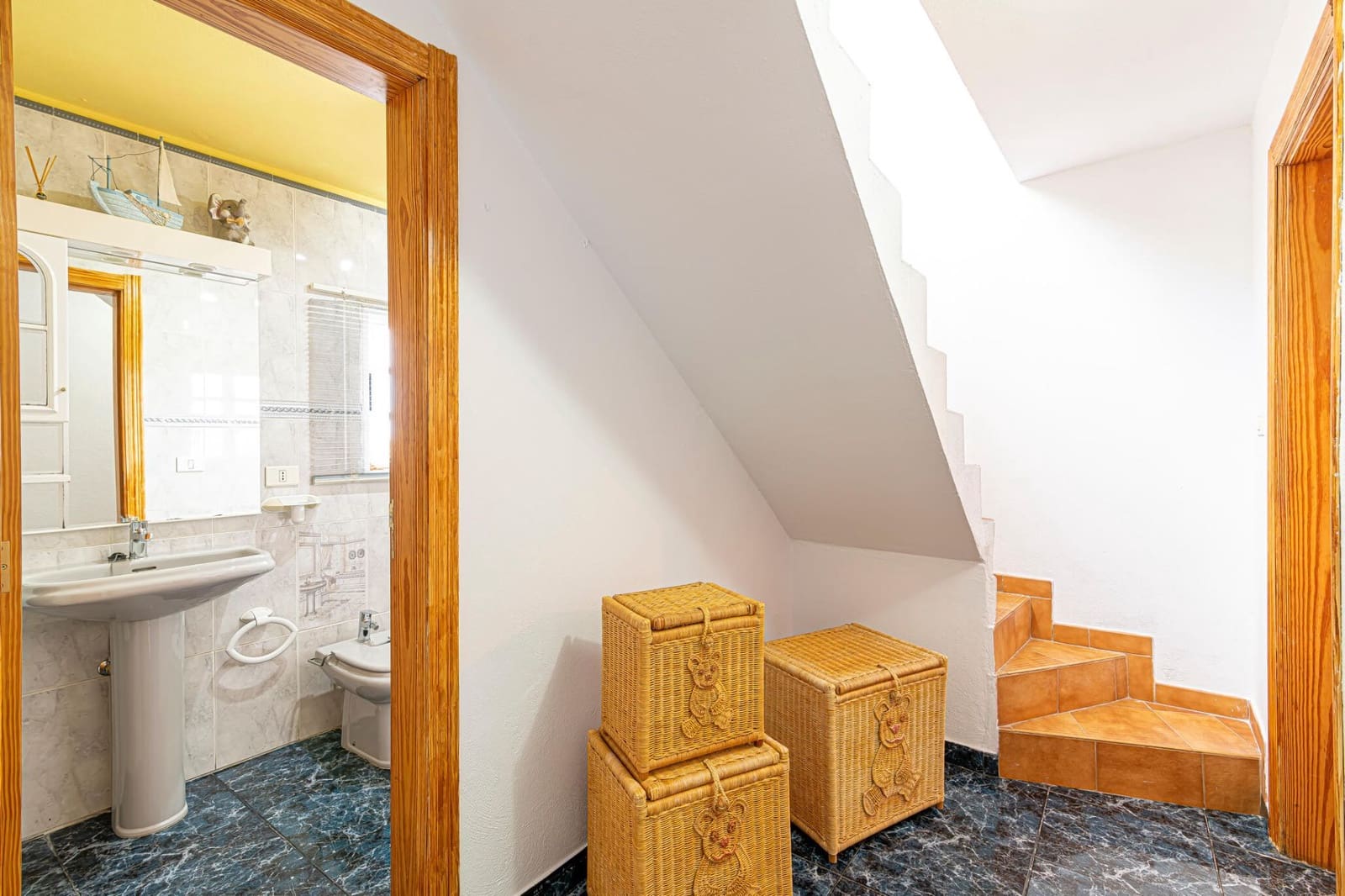 Appartement de 1 chambre à louer à Chimiche - 770 € (Ref: 6365947)