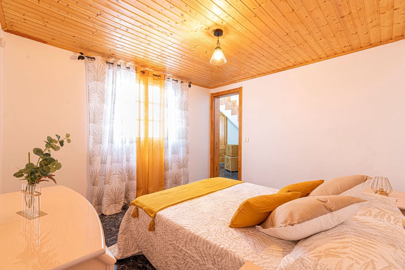 Appartement de 1 chambre à louer à Chimiche - 770 € (Ref: 6365947)