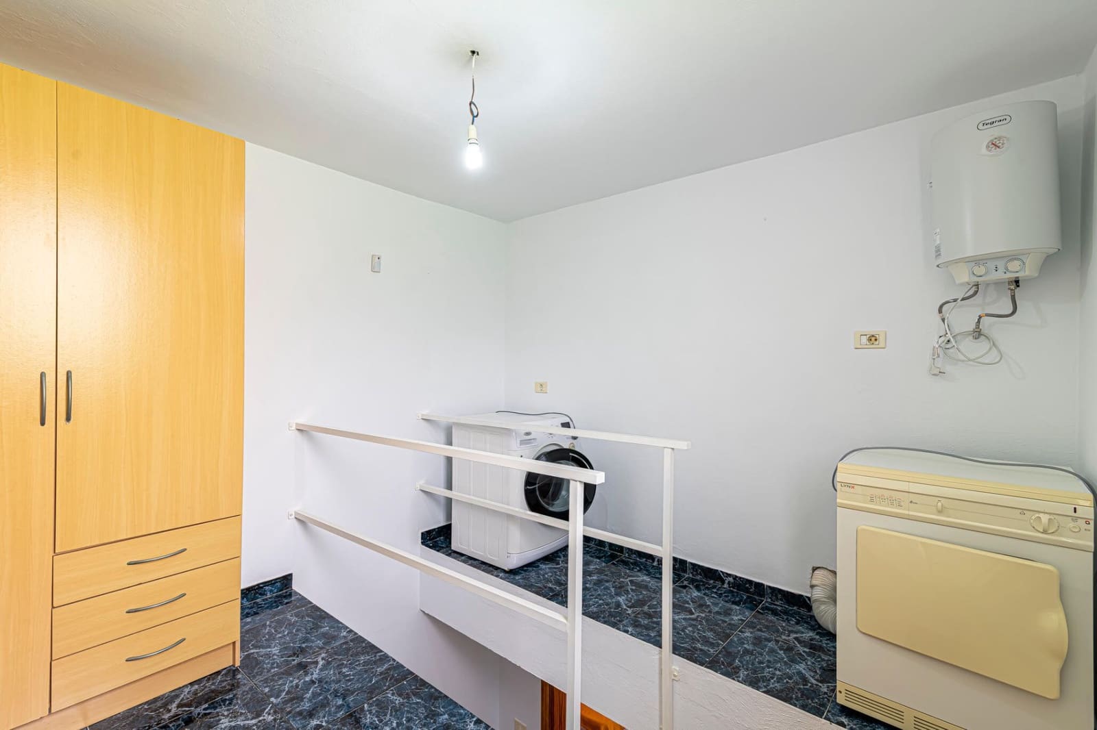 Appartement de 1 chambre à louer à Chimiche - 770 € (Ref: 6365947)