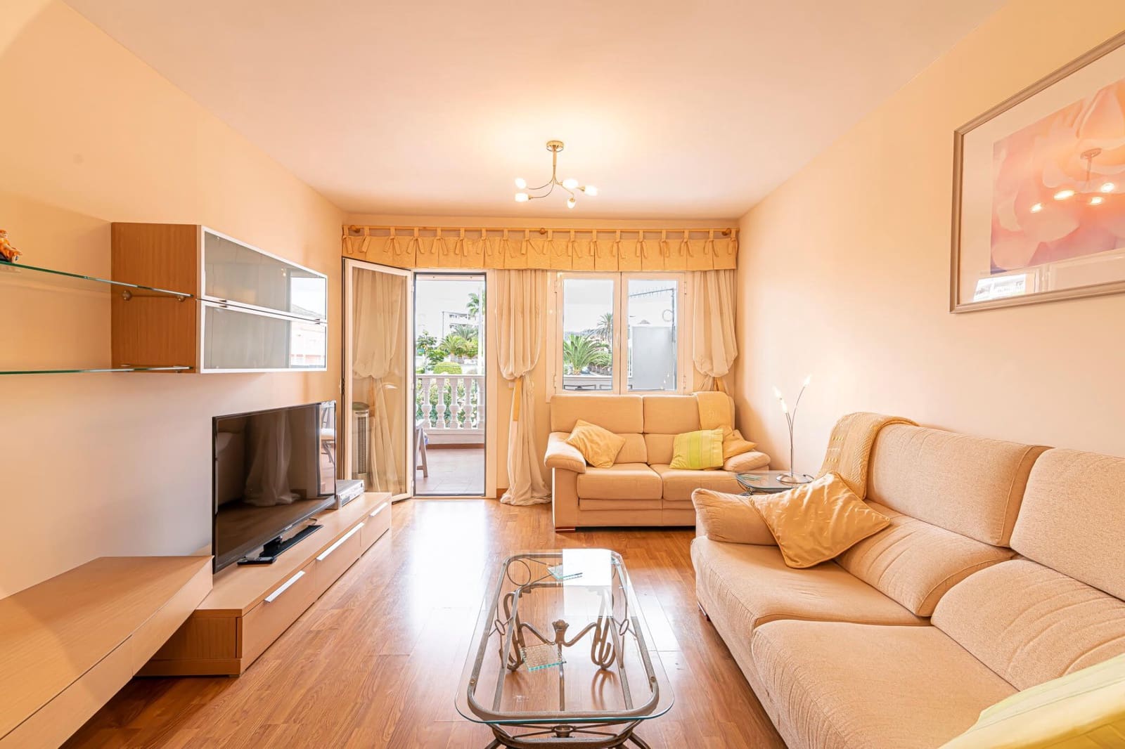 2 Zimmer Wohnung zu vermieten in Los Cristianos mit Pool - 1.800 € (Ref: 6431409)