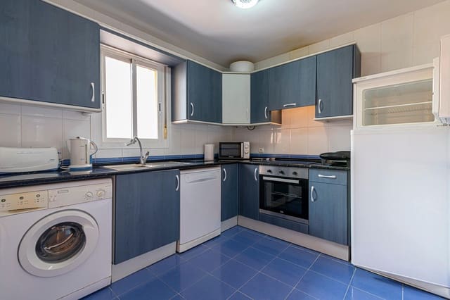 2 Zimmer Wohnung zu vermieten in Los Cristianos, Arona mit Pool - 1.800 € (Ref: 6431409)