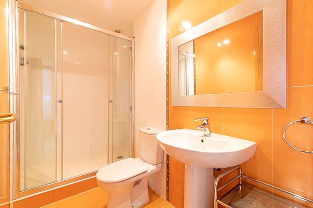 2 Zimmer Wohnung zu vermieten in Los Cristianos, Arona mit Pool - 1.800 € (Ref: 6431409)