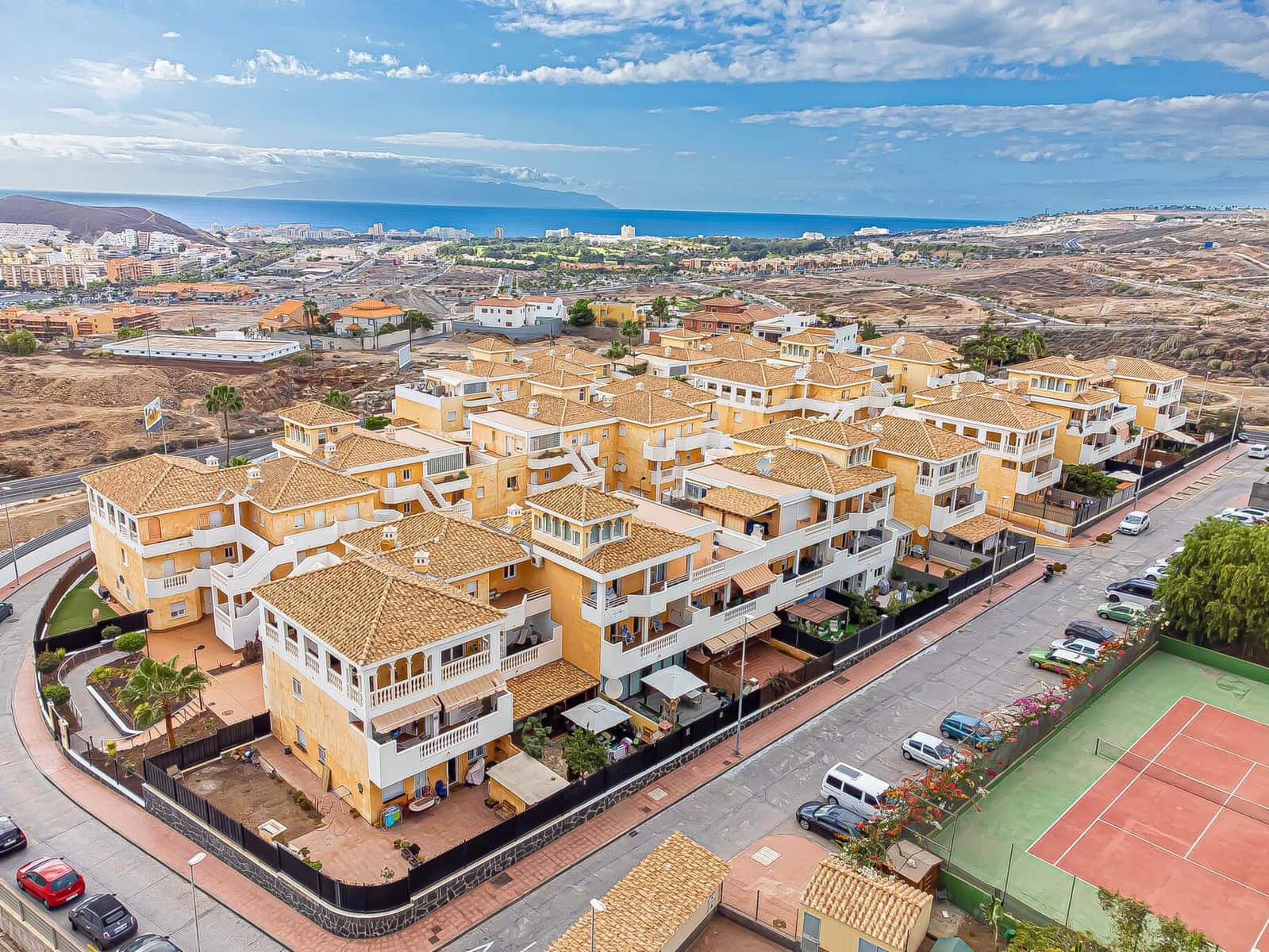 2 Zimmer Wohnung zu vermieten in Los Cristianos mit Pool - 1.800 € (Ref: 6431409)