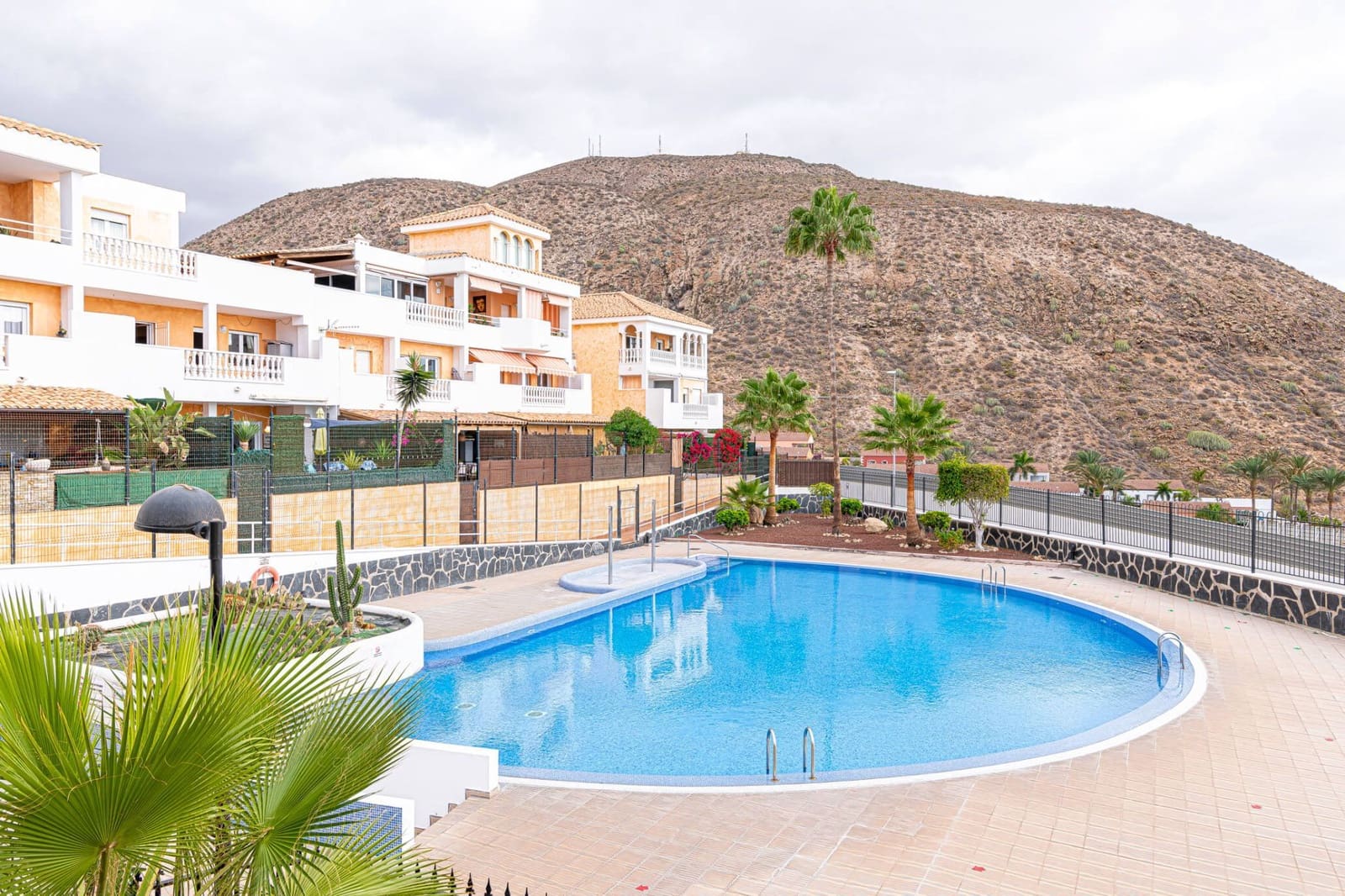 2 Zimmer Wohnung zu vermieten in Los Cristianos mit Pool - 1.800 € (Ref: 6431409)