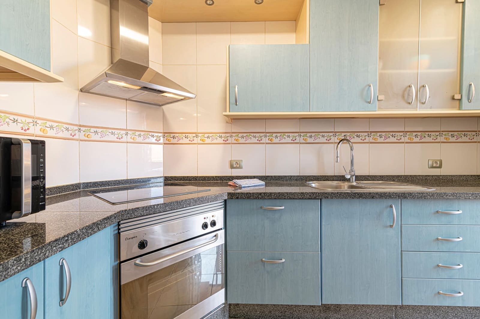 2 bedroom Flat for rent in Arona with pool garage - € 1,380 (Ref: 6955253)