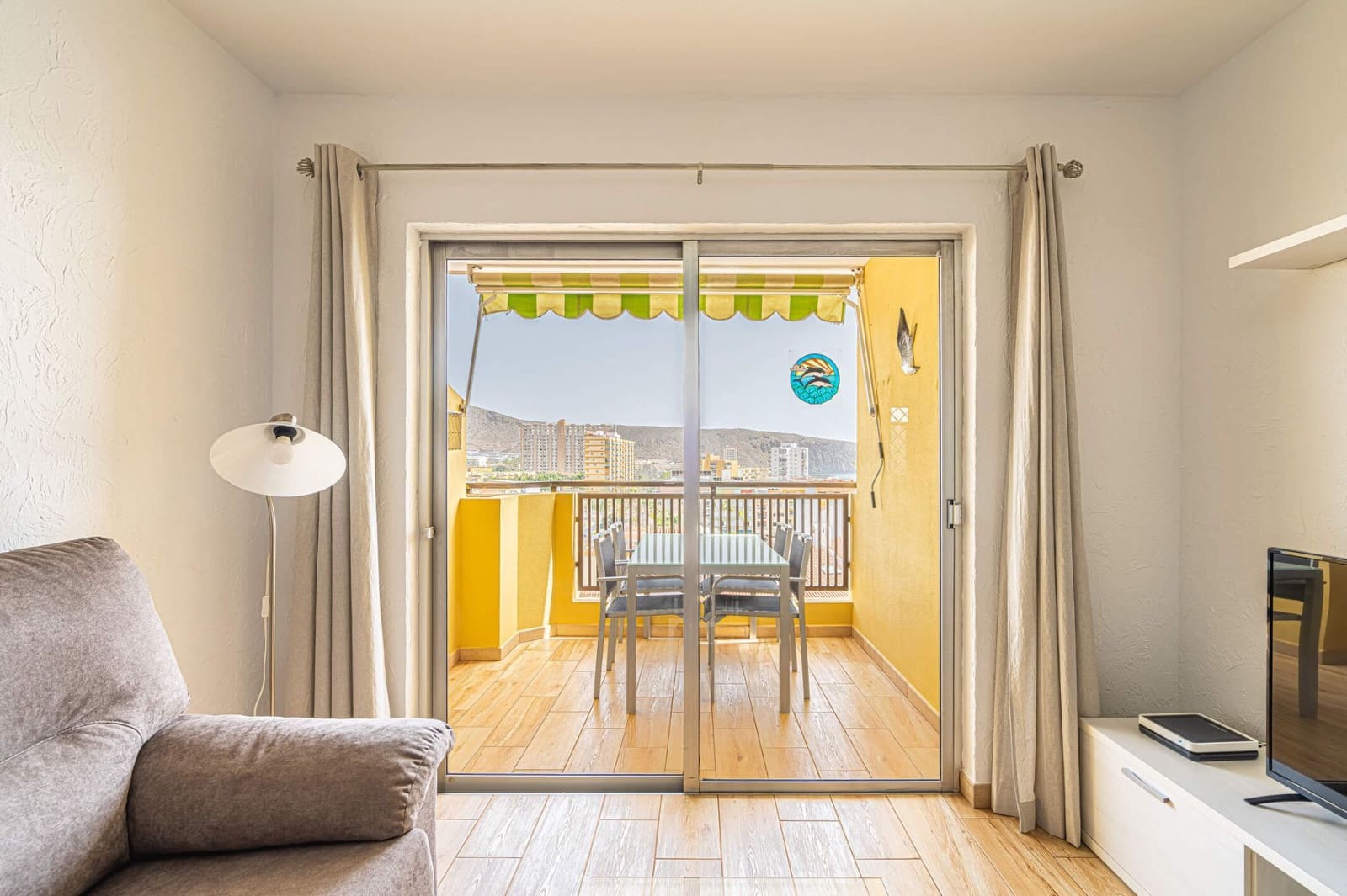 Appartement de 2 chambres à louer à Los Cristianos - 1 400 € (Ref: 7467860)
