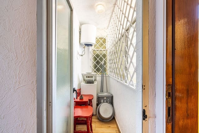 Appartement de 2 chambres à louer à Los Cristianos, Arona - 1 400 € (Ref: 7467860)