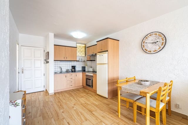 Appartement de 2 chambres à louer à Los Cristianos, Arona - 1 400 € (Ref: 7467860)