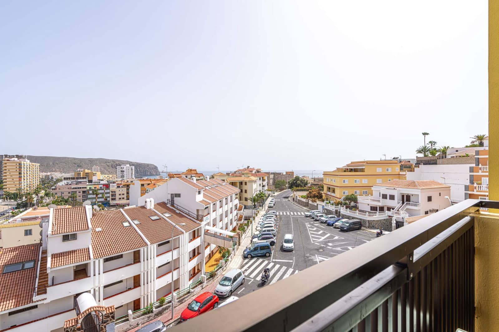 Appartement de 2 chambres à louer à Los Cristianos - 1 400 € (Ref: 7467860)