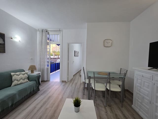 Appartement de 1 chambre à louer à Los Cristianos, Arona - 1 200 € (Ref: 7524122)