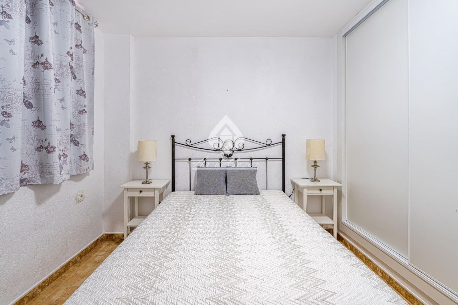 1 soverom Leilighet til leie i Los Cristianos - € 1 150 (Ref: 7810811)
