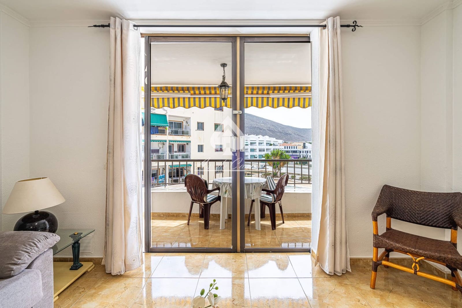 1 soverom Leilighet til leie i Los Cristianos - € 1 150 (Ref: 7810811)