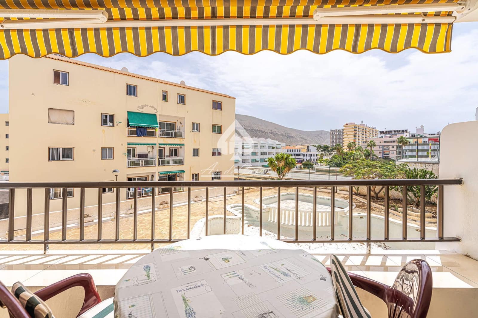 1 soverom Leilighet til leie i Los Cristianos - € 1 150 (Ref: 7810811)