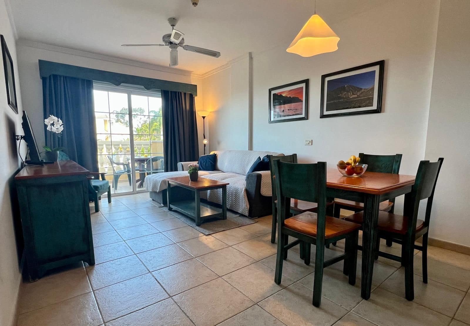 1 soveværelse Lejlighed til leje i Los Cristianos med swimmingpool - € 1.500 (Ref: 8103080)