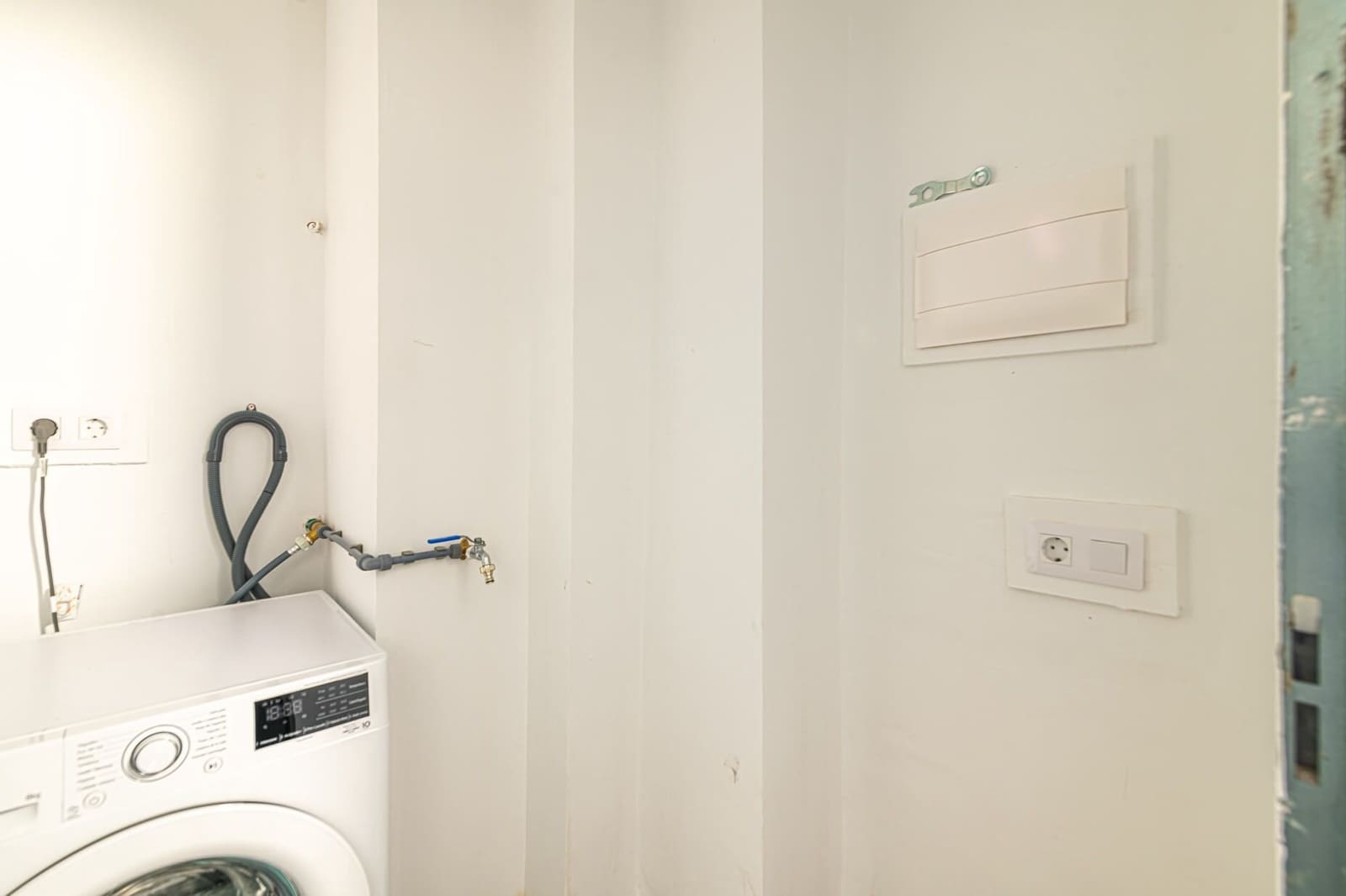 2 bedroom Flat for rent in Adeje with pool garage - € 1,200 (Ref: 8242328)