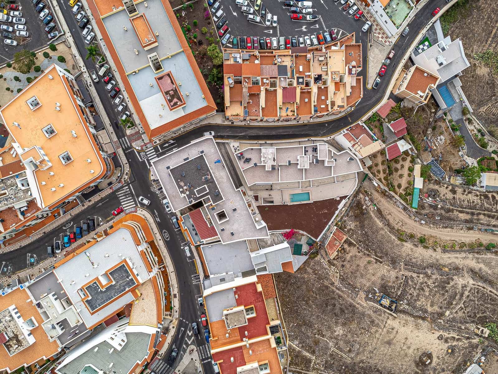 2 bedroom Flat for rent in Adeje with pool garage - € 1,200 (Ref: 8242328)