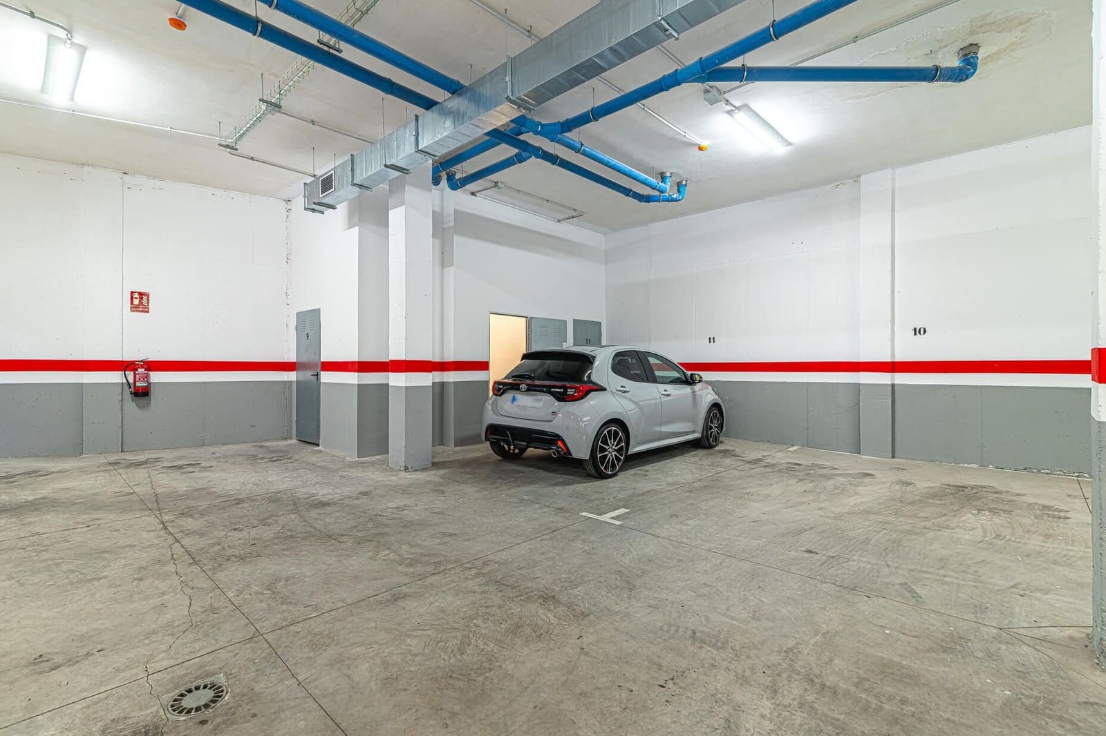 2 bedroom Flat for rent in Adeje with pool garage - € 1,200 (Ref: 8242328)