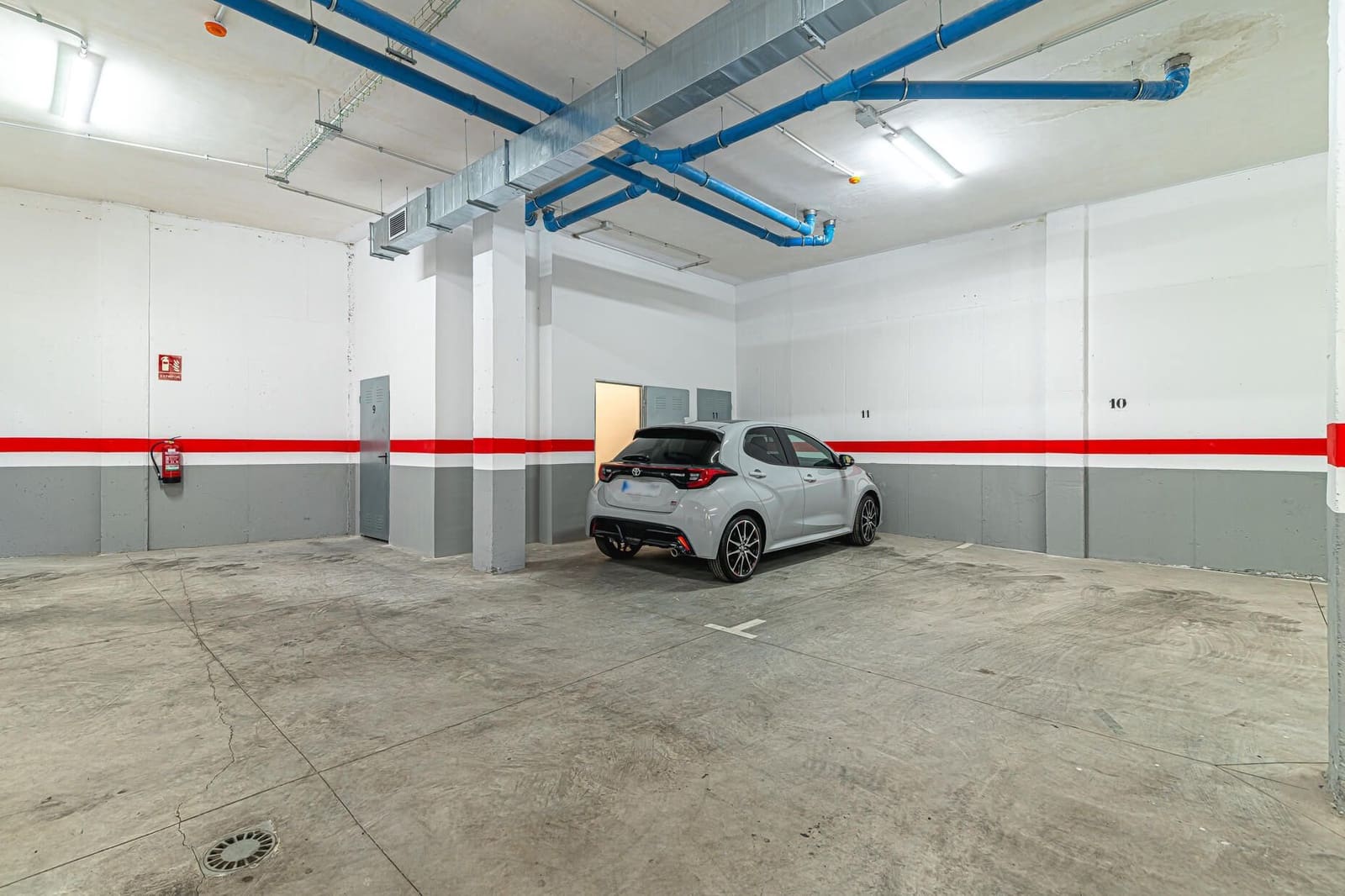 2 bedroom Flat for rent in Adeje with pool garage - € 1,200 (Ref: 8242328)