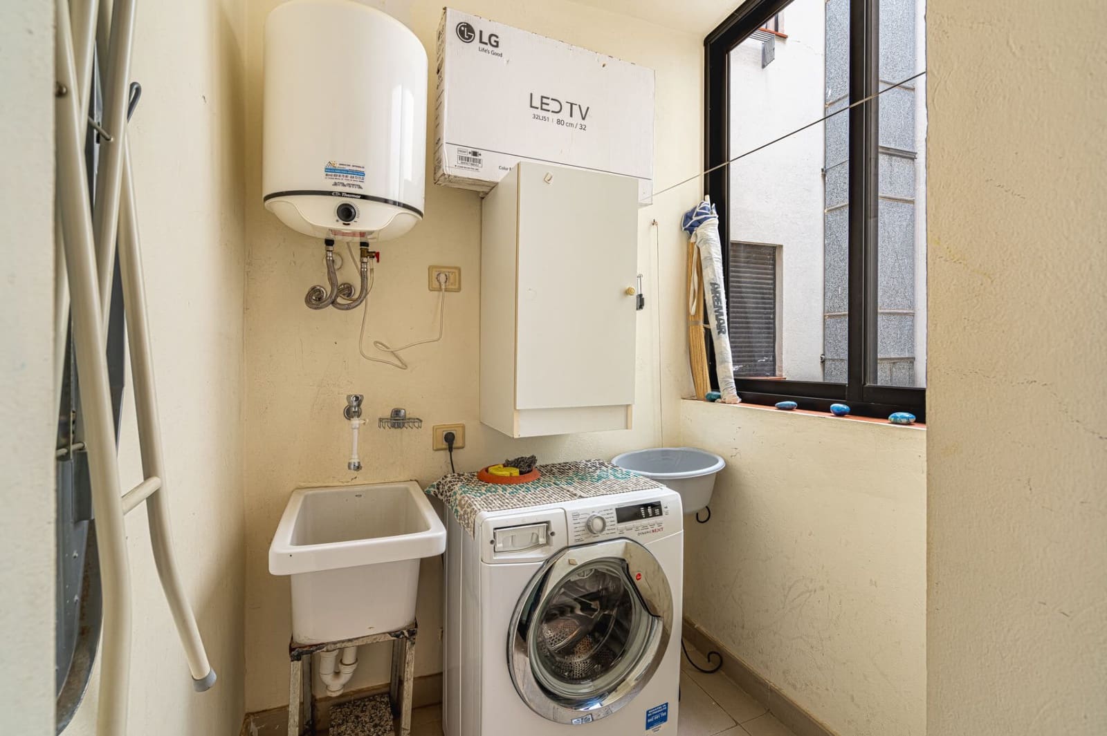 2 sypialnia Mieszkanie do wynajęcia w Los Cristianos z basenem garażem - 1 700 € (Ref: 8556528)