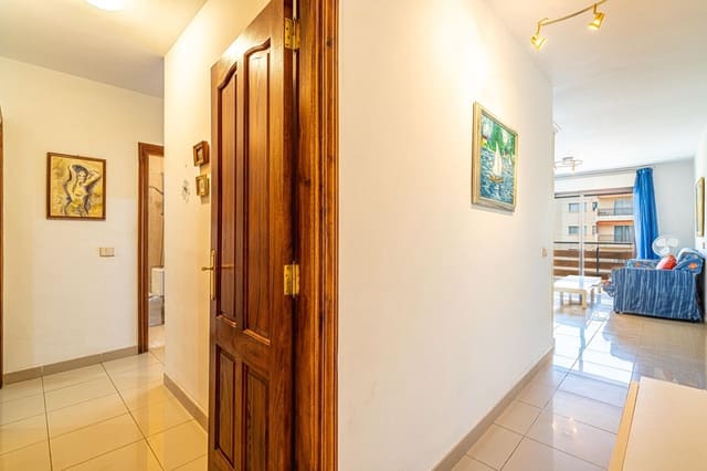 2 sypialnia Mieszkanie do wynajęcia w Los Cristianos, Arona z basenem garażem - 1 700 € (Ref: 8556528)