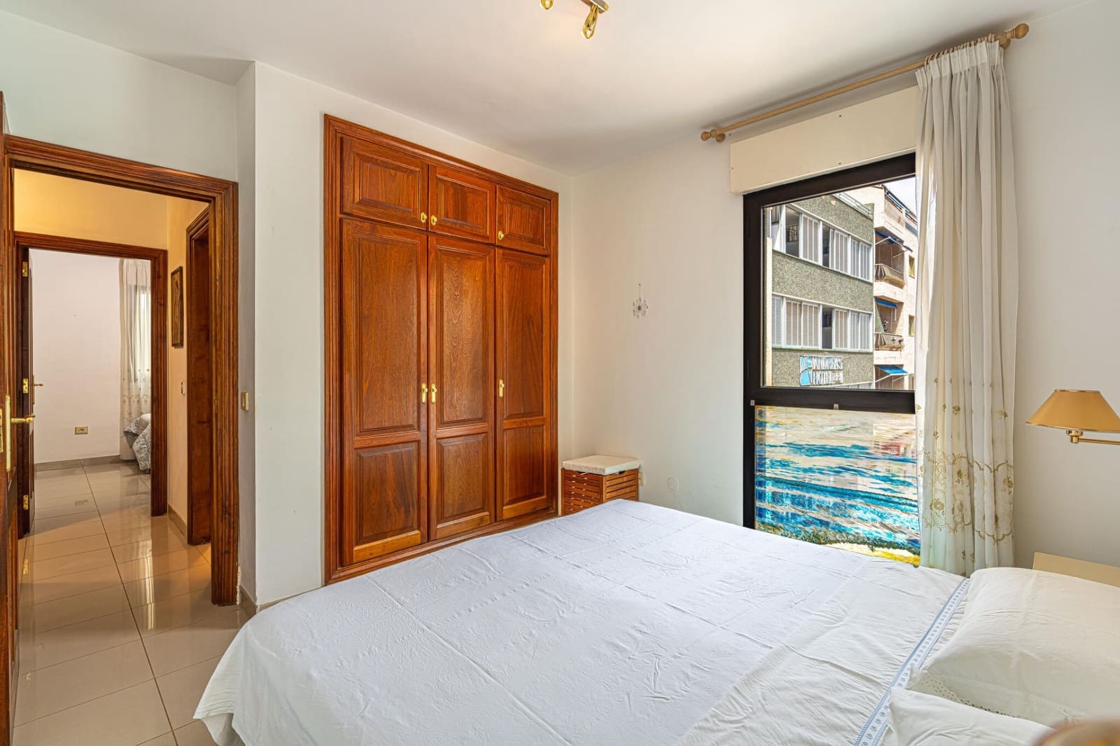 2 sypialnia Mieszkanie do wynajęcia w Los Cristianos z basenem garażem - 1 700 € (Ref: 8556528)