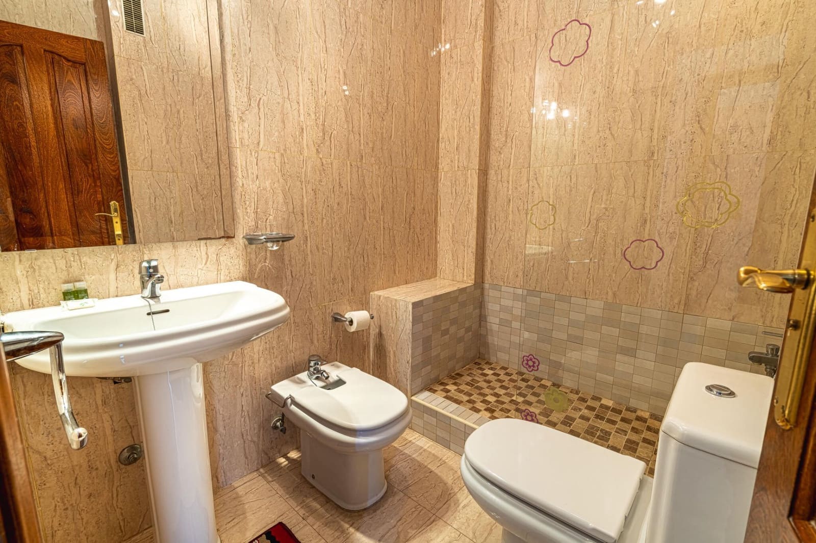 2 sypialnia Mieszkanie do wynajęcia w Los Cristianos z basenem garażem - 1 700 € (Ref: 8556528)