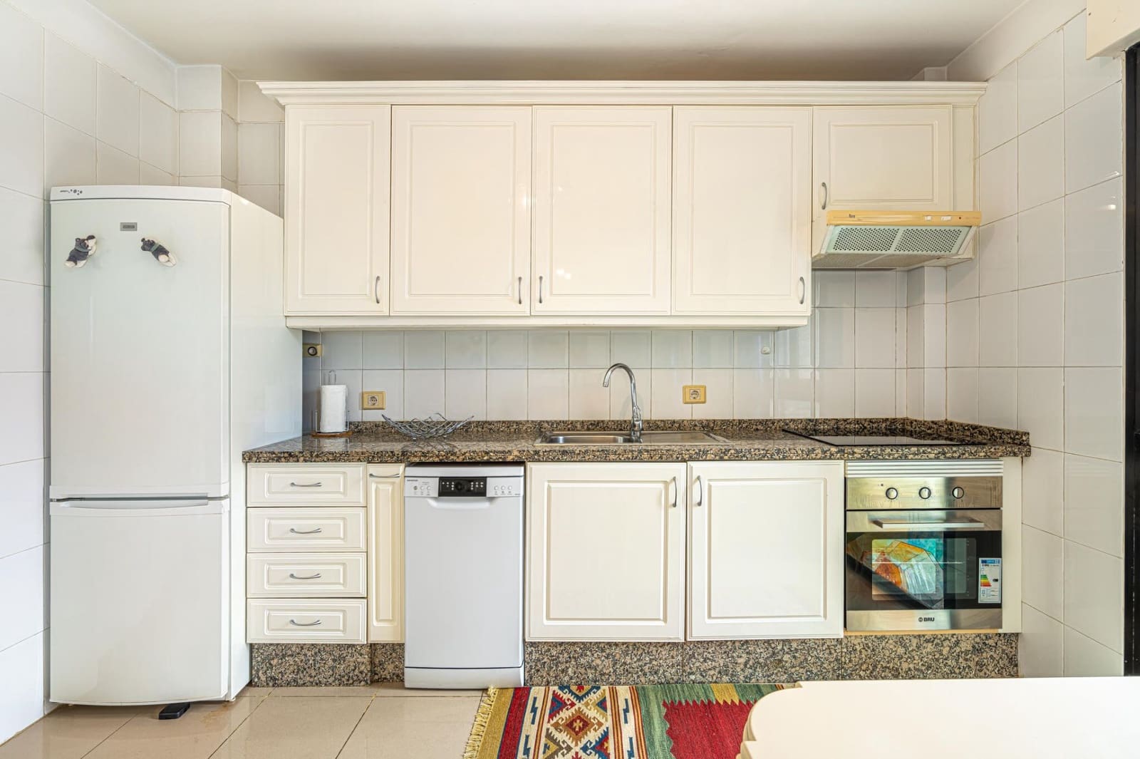 2 sypialnia Mieszkanie do wynajęcia w Los Cristianos z basenem garażem - 1 700 € (Ref: 8556528)